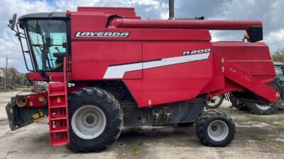 Kombajn Laverda M200